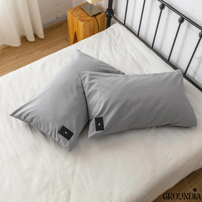 Groundia Erdungskissen für Sofa oder Bett – natürliche Erdung für Nacken & Rücken

